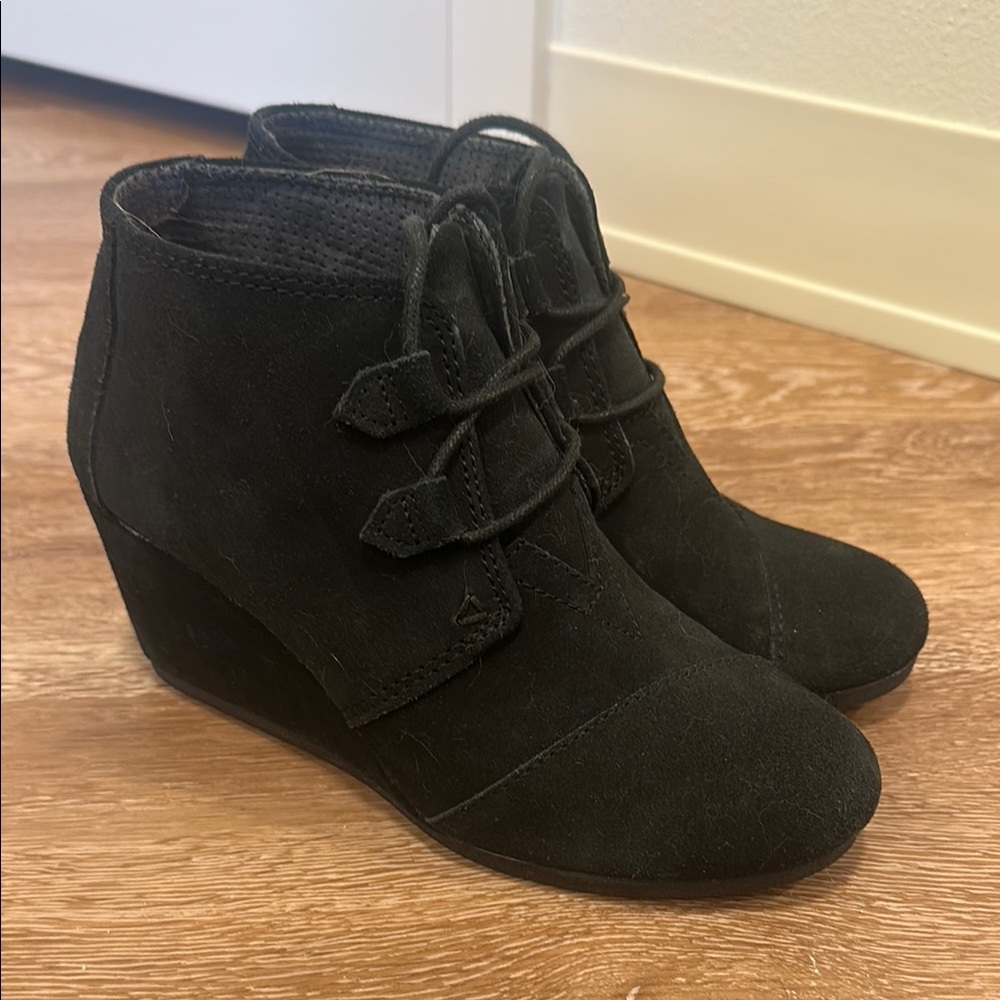 Toms Wedge Boots